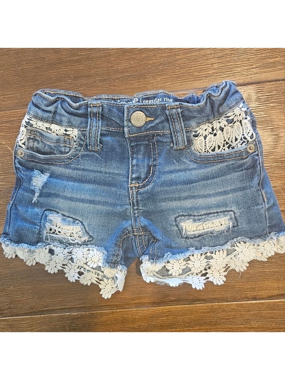 HIPPIE GIRL REGULAR RISE GIRL'S SHORTIE DENIM SHORTS WITH LACE DETAIL SIZE 4